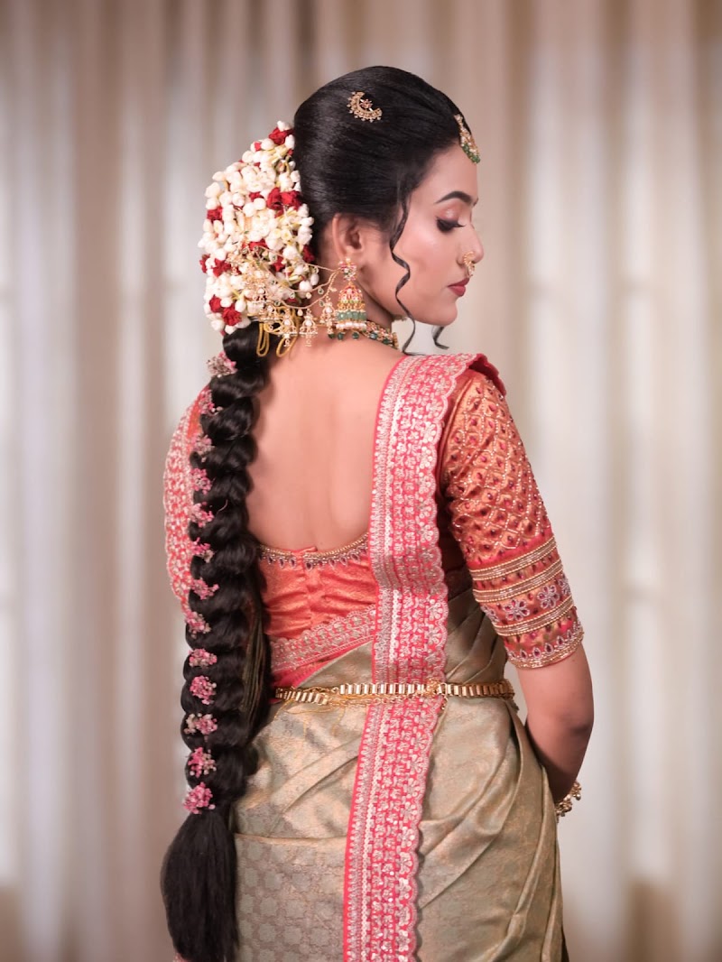 Kulsum Beauty Parlour