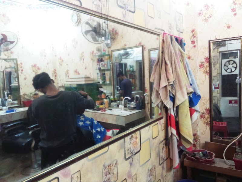 Ovi Hair Cutting