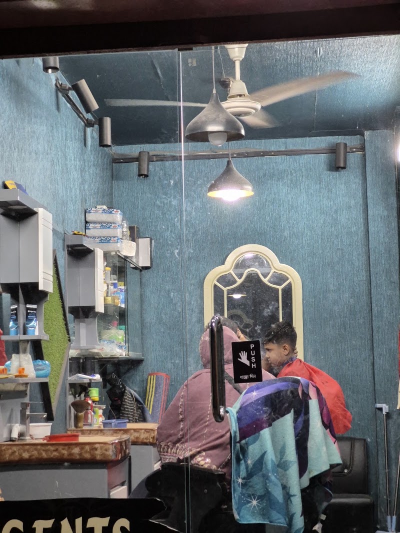 Bahari Gent Parlour