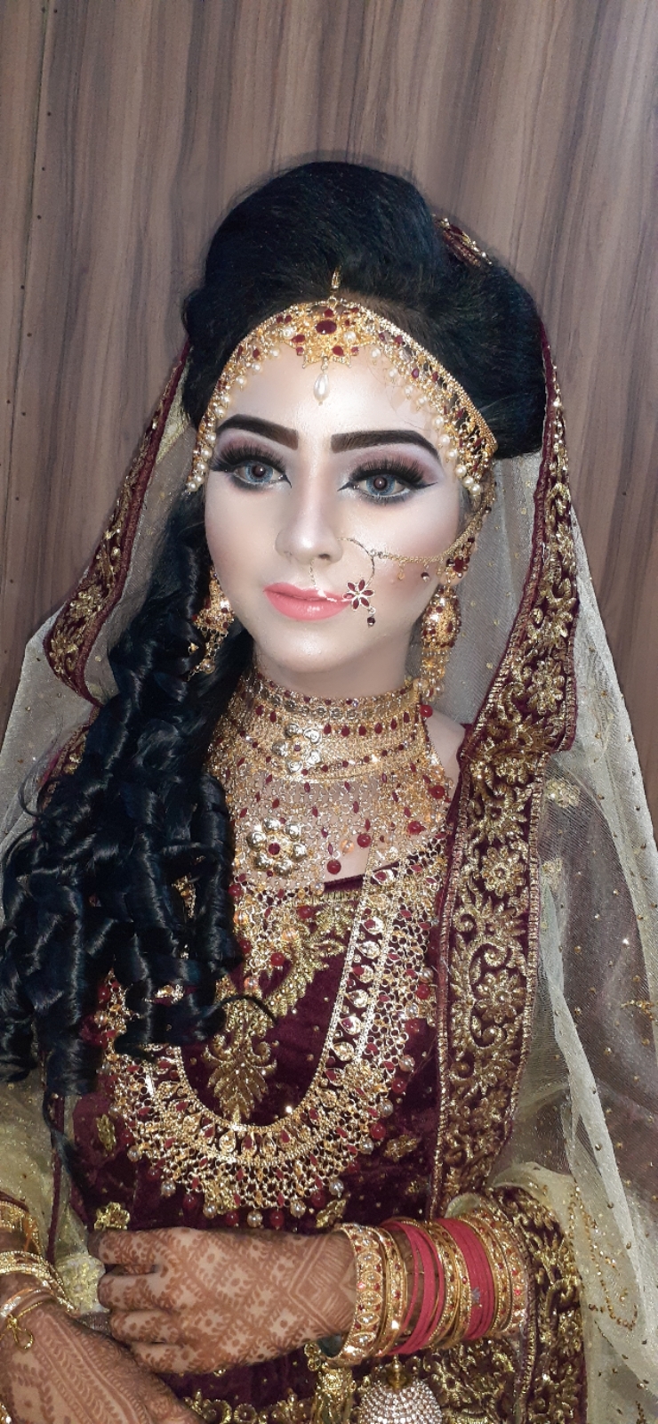 Queen's World " skin care and spa "
